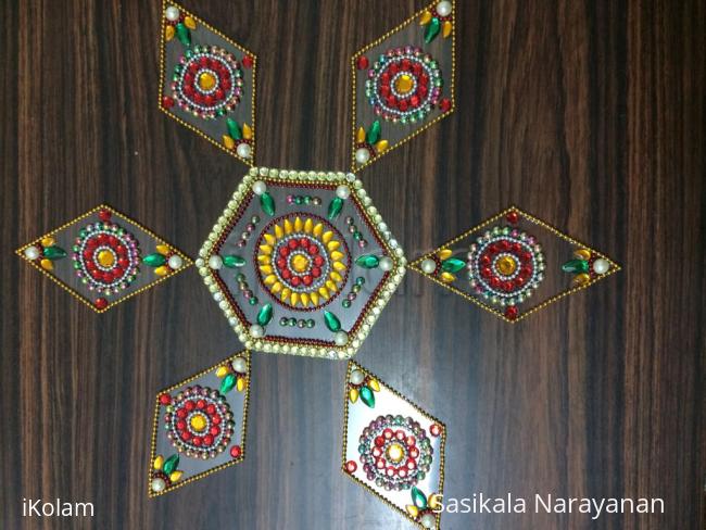 Rangoli: Kundan rangoli