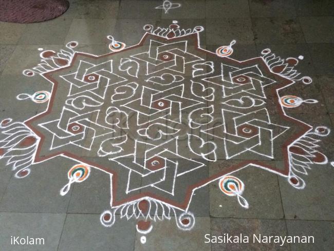 Rangoli: Vaikunta ekadesi kolam