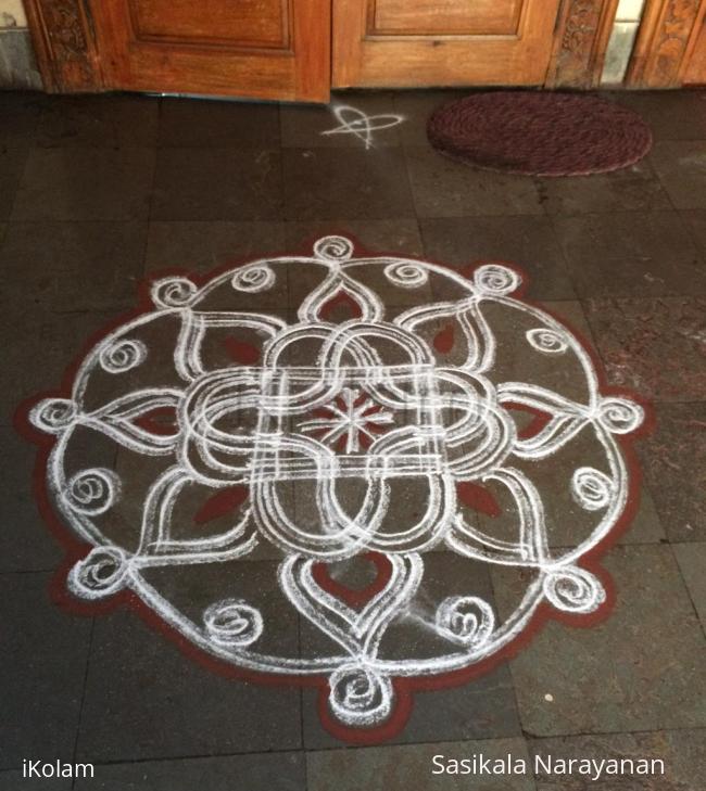 Rangoli: Krithigai kolam 