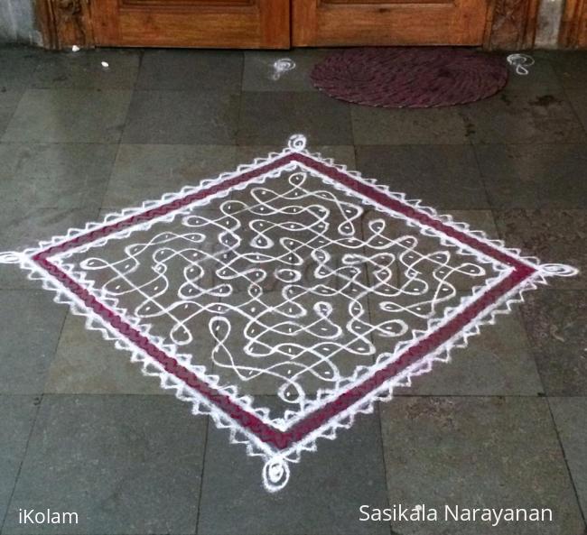 Rangoli: Tuesday white