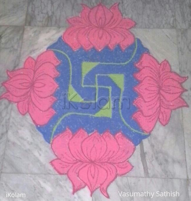 Rangoli: Lotus Rangoli with 15-1 straight dots