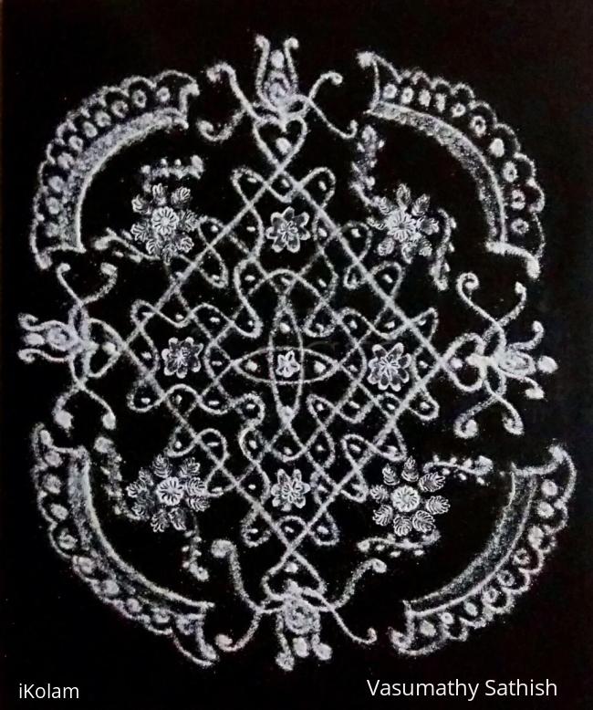 Rangoli: Chikku Kolam with 11-1 straight dots