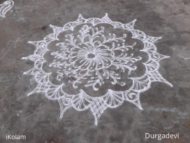 Rangoli: simple kolam