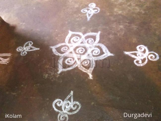 Rangoli: madhurai meenatchi temple kolam