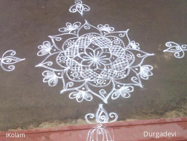 Rangoli: friday kolam