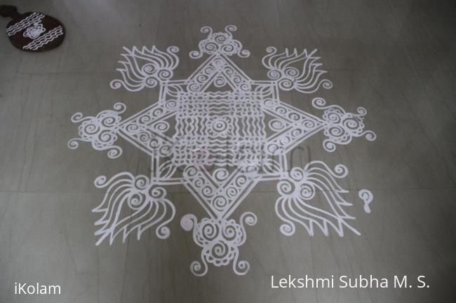 Rangoli: Simple kolam