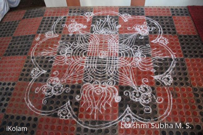 Rangoli: Simple Padi Kolam