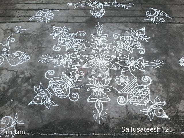 Rangoli: Sravana mangalavaram muggu with kalasam...