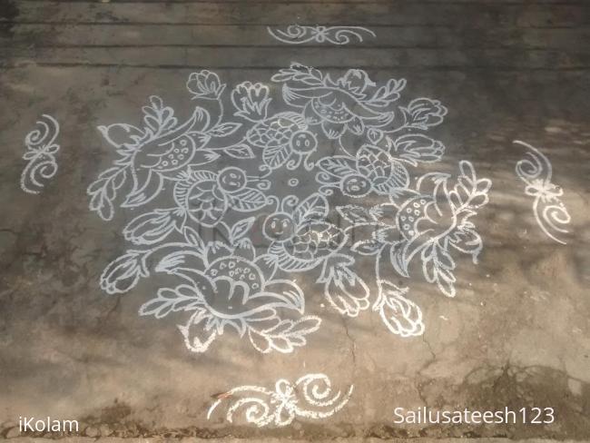 Rangoli: Flowers and bees...