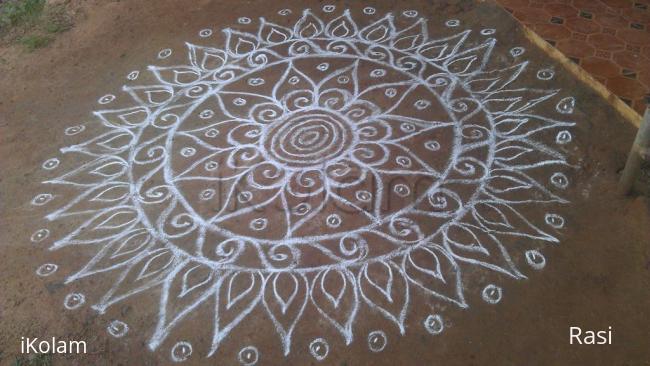 Rangoli: Freehand Flower Rangoli