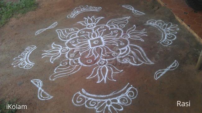 Rangoli: Lotus Rangoli