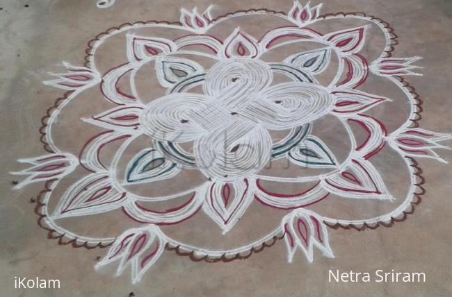 Rangoli: Swastik Rangoli