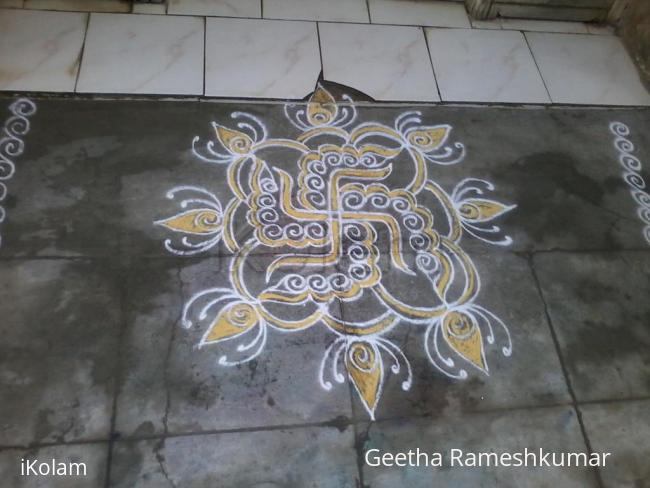 Rangoli: Yellow beauty!