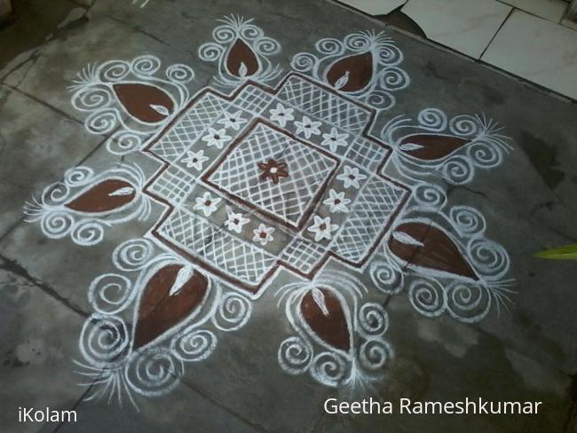 Rangoli: Tuesday padikolam!