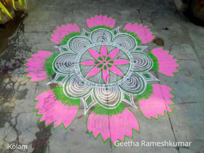 Rangoli: Margazhi kolam 9!