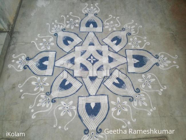 Rangoli: saturday padikolam!