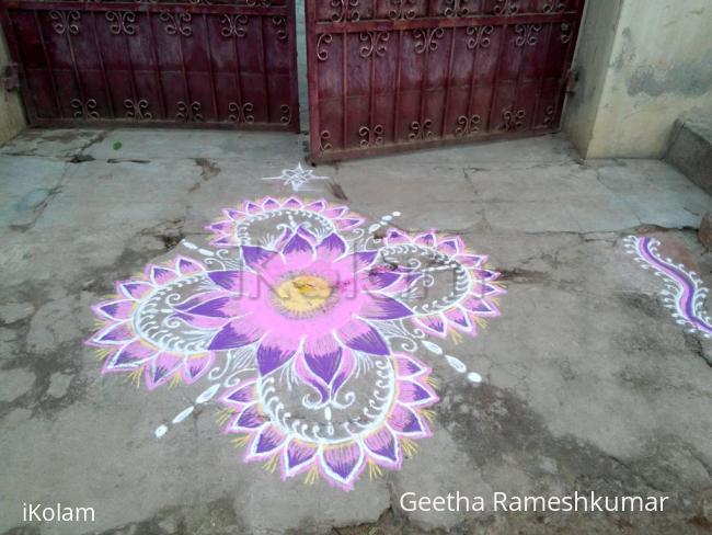 Rangoli: At my main entrance kolam!!