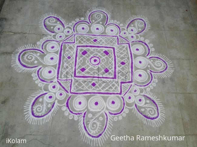 Rangoli: Chikku /padi kolam!