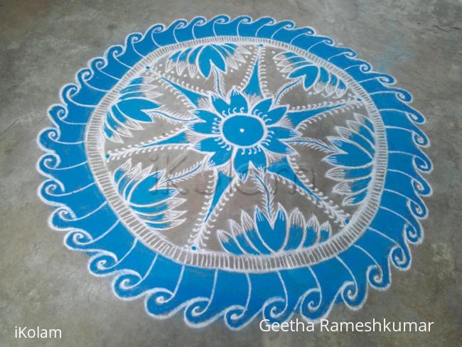 Rangoli: Navarathri day 10 Sky blue! Happy Ayudha pooja friends!!