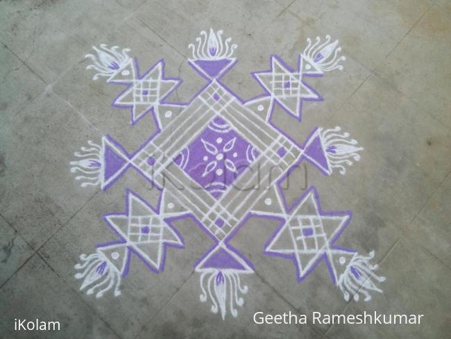 Rangoli: small padikolam!!