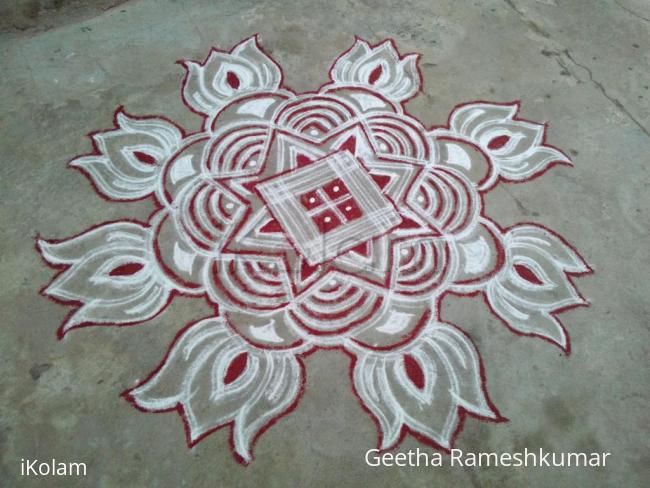 Rangoli: Double line kolam! my first try!