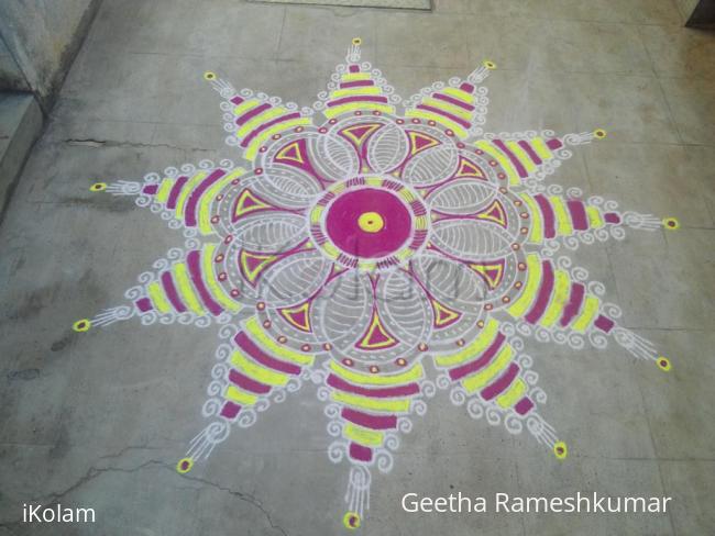 Rangoli: Friday kolam!!