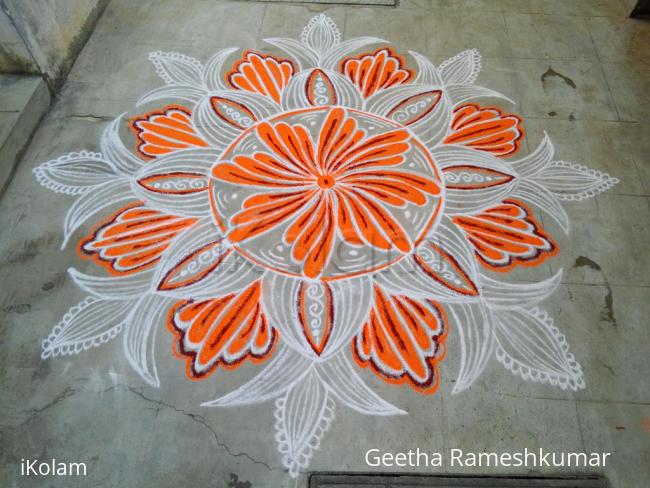 Rangoli: Thursday  kolam!!