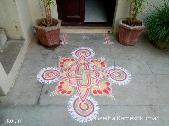 Rangoli: Thursday  kolam!!