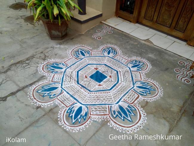 Rangoli: Friday kolam!!