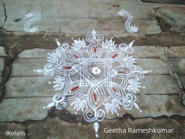 Rangoli: @ my anni's house!