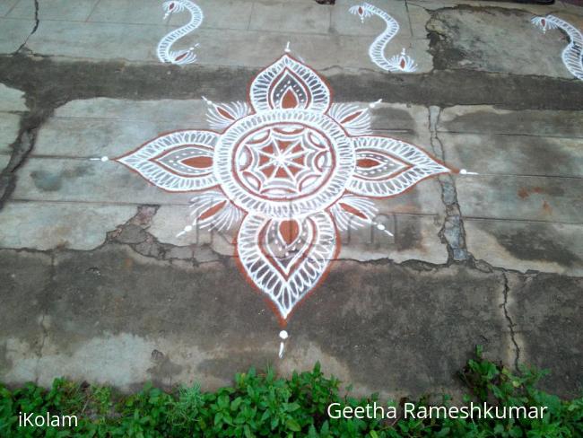 Rangoli: @ my anni's house!