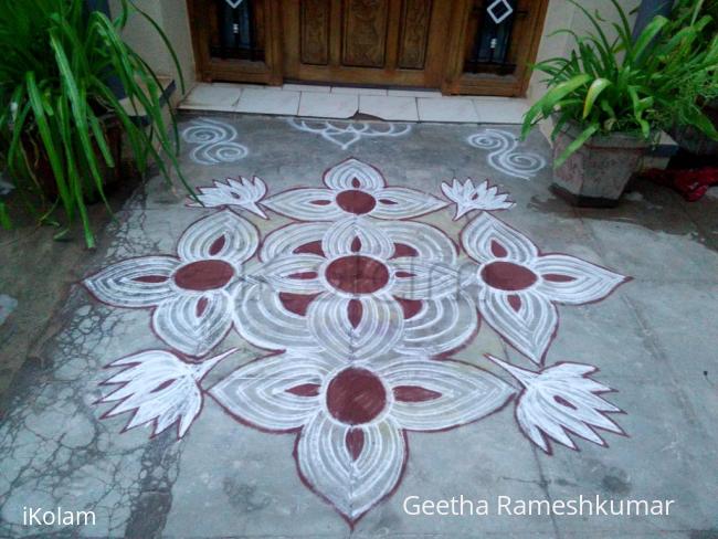 Rangoli: Friday kolam!!