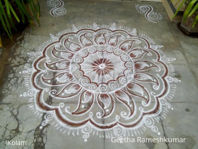 Rangoli: My favorite colors! Kaavi!