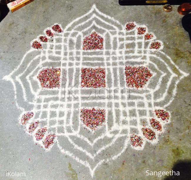 Rangoli: Small Padi Kolam with Glitter