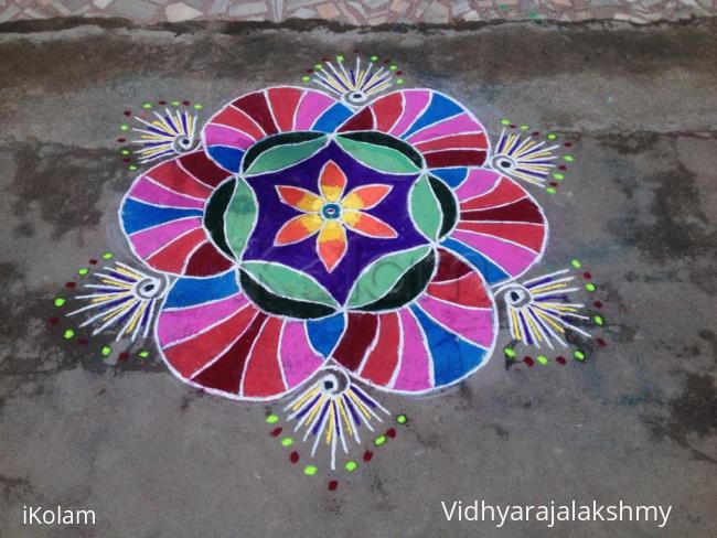 Rangoli: Multicolors