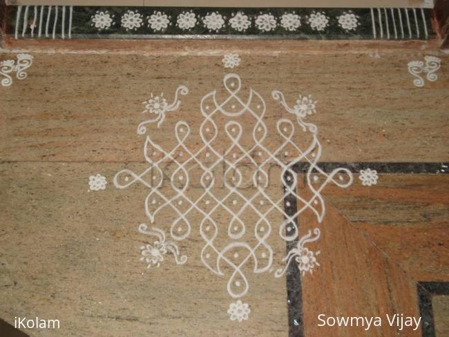 Rangoli: Dotted Kolam