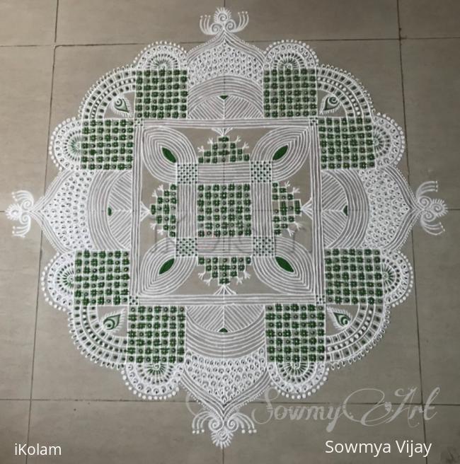 Rangoli: Aadi velli kolam