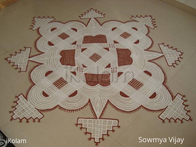 Rangoli: Aadi Kolam-1