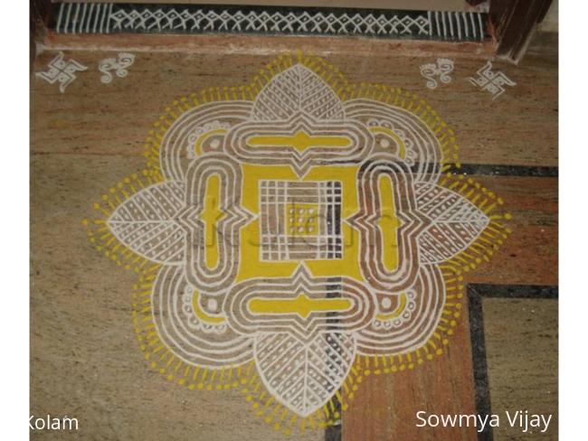 Rangoli: Navaratri Third day kolam