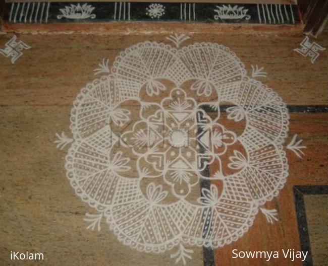 Rangoli: White Kolam