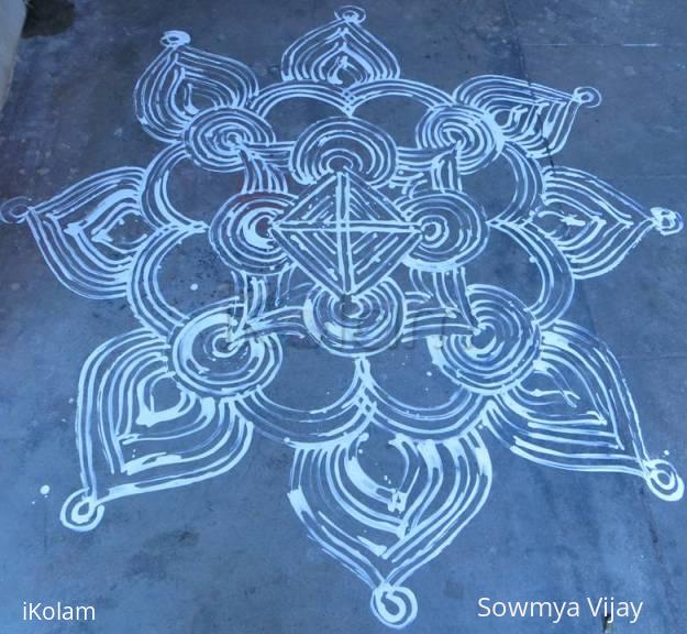 Rangoli: Free Hand Design Maakolam