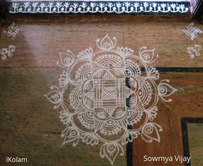 Rangoli: White Kolam