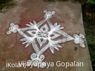 Rangoli: A Simple Kolam on a Friday 