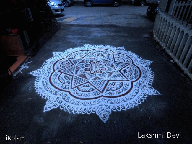 Rangoli: free hand kolam