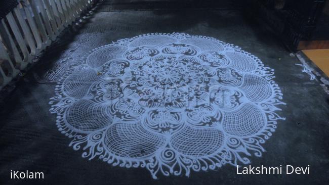 Rangoli: free hand kolam