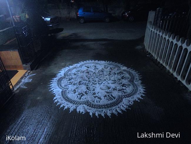 Rangoli: free hand kolam