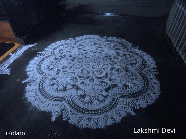 Rangoli: margazhi kolam