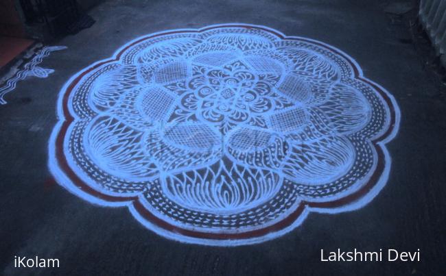 Rangoli: free hand kolam