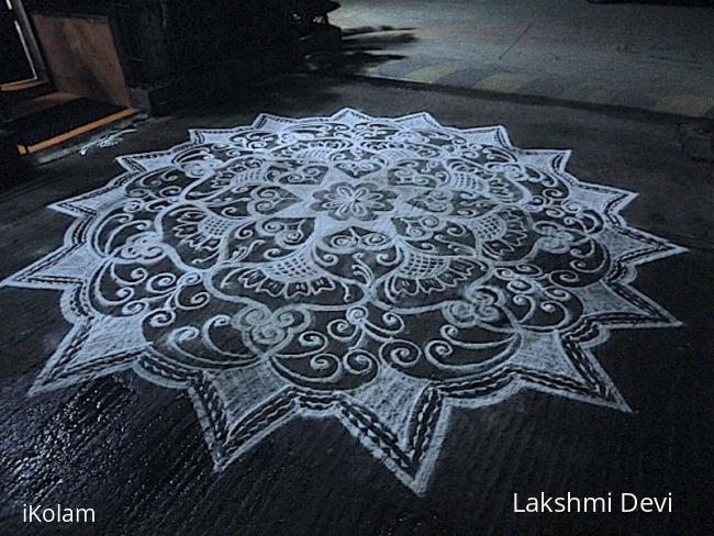 Rangoli: Aadi perukku kolam