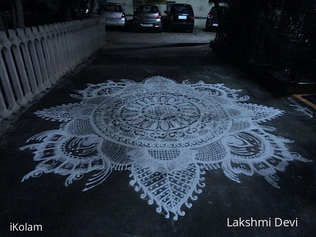 Rangoli: Margazhi Kolam